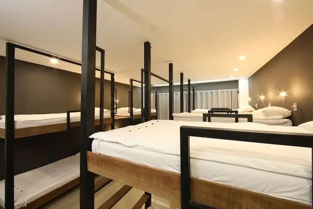 Deluxe Ortak Ranzalı Oda, Sadece kadınlar için (Luxury Bed in Social Club 2)