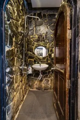 Deluxe Ortak Ranzalı Oda, Sadece kadınlar için (Luxury Bed in Social Club 2)