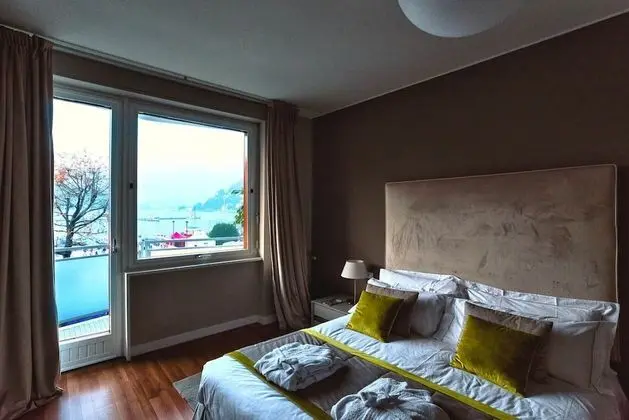 Luxury Apart Daire, Teras, Göl Manzaralı (Cavour)