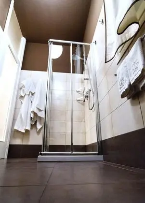 Luxury Apart Daire, Teras, Göl Manzaralı (Cavour)