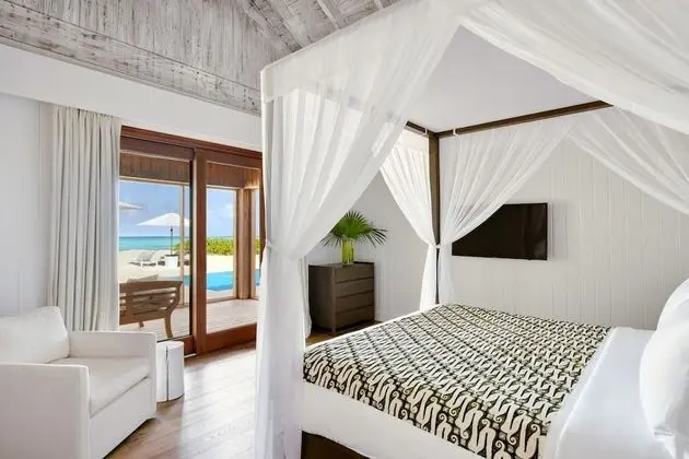Family Ev (Beach House)