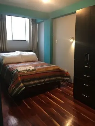 Tek Büyük Yataklı Oda, 1 Çift Kişilik Yatak, Ortak Banyo