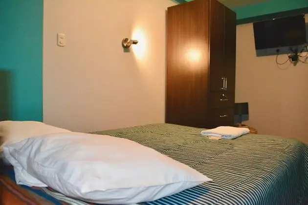 Tek Büyük Yataklı Oda, 1 Çift Kişilik Yatak, Ortak Banyo