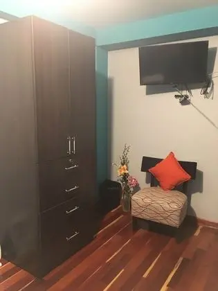 Tek Büyük Yataklı Oda, 1 Çift Kişilik Yatak, Ortak Banyo