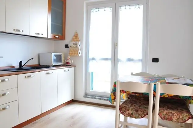 Apart Daire, 3 Yatak Odası, Teras, Göl Manzaralı