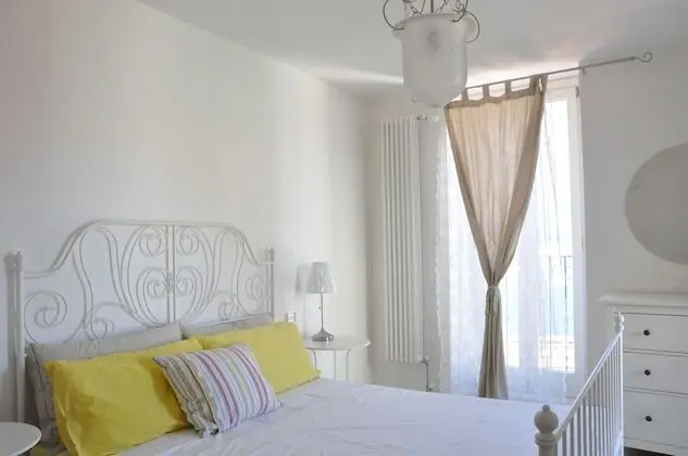 Apart Daire, 2 Yatak Odası, Göl Manzaralı