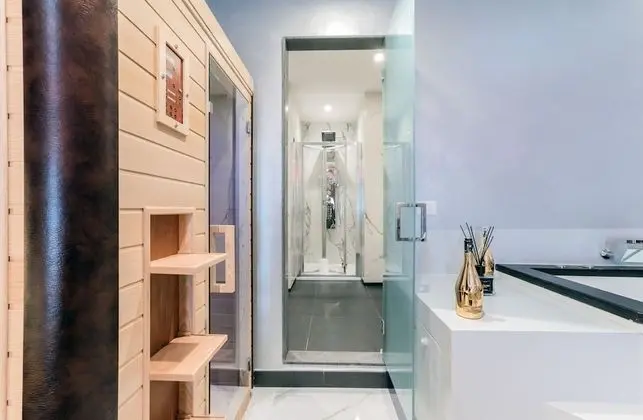 Deluxe Süit, Jakuzi