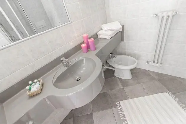 Tek Büyük veya İki Ayrı Yataklı Oda