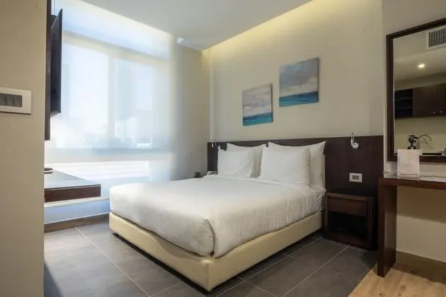 Deluxe Tek Büyük Yataklı Oda, 1 Yatak Odası, Sigara İçilebilir, Özel Banyo