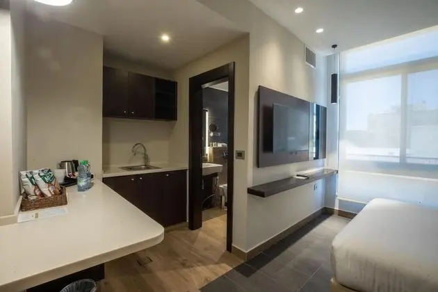 Deluxe Tek Büyük Yataklı Oda, 1 Yatak Odası, Sigara İçilebilir, Özel Banyo