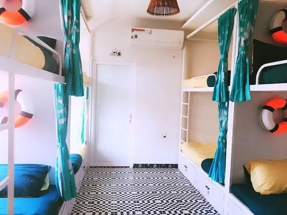 Oda, Karma Ranzalı Oda (Bed in 4-Bunk Bed)
