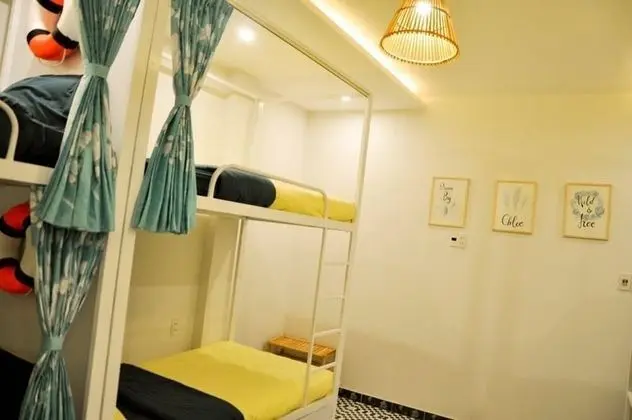 Ortak Ranzalı Oda, Sadece kadınlar için (Bed in 3-Bunk Bed)