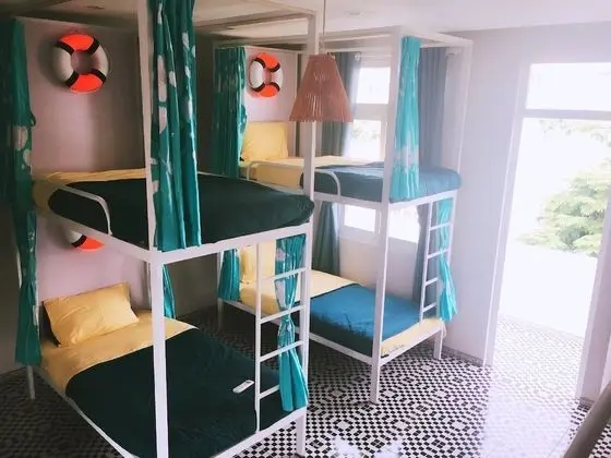 Ortak Ranzalı Oda, Sadece kadınlar için (Bed in 3-Bunk Bed)