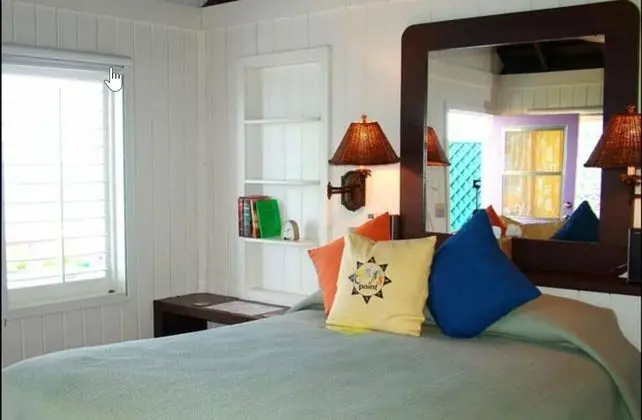 Standard Queen Room
