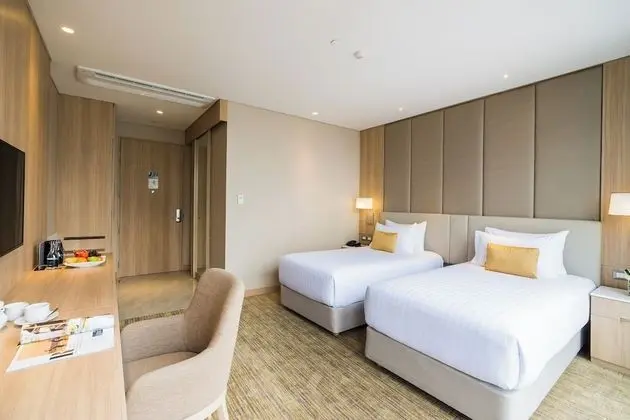 Premier Twin Room
