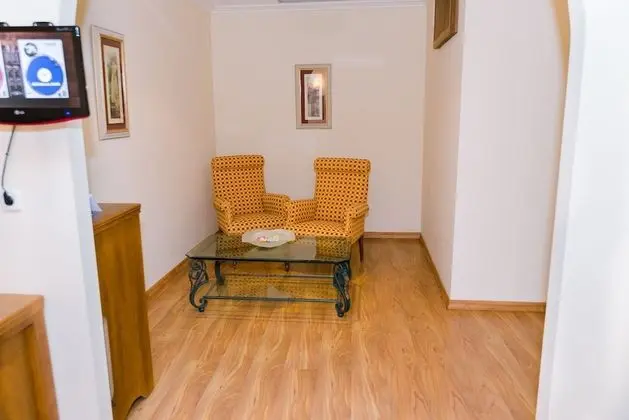 Superior Tek Büyük veya İki Ayrı Yataklı Oda