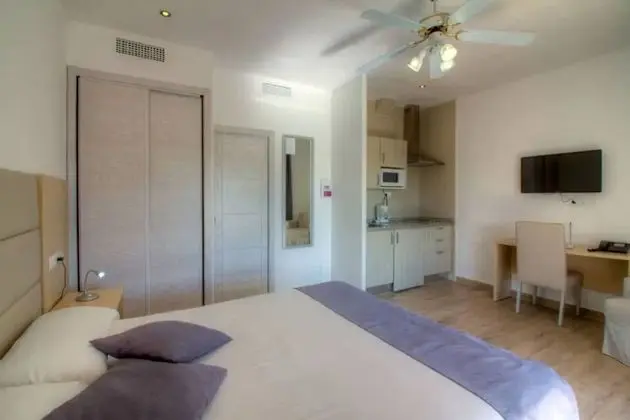 Superior Bungalov, Teras