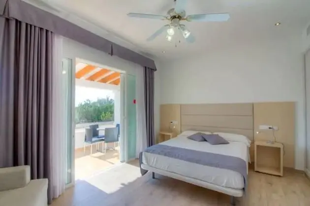 Superior Bungalov, Teras