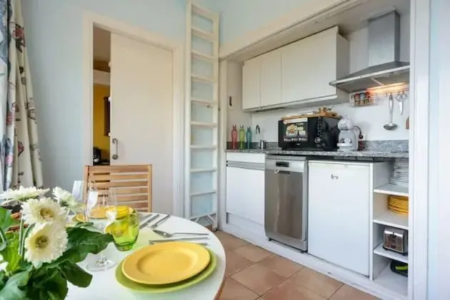 Panoramic Apart Daire, Deniz Manzaralı