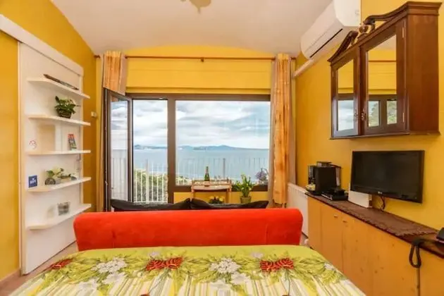Panoramic Apart Daire, Deniz Manzaralı