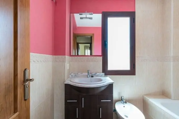 Ev, 1 Yatak Odası, Bahçe Manzaralı