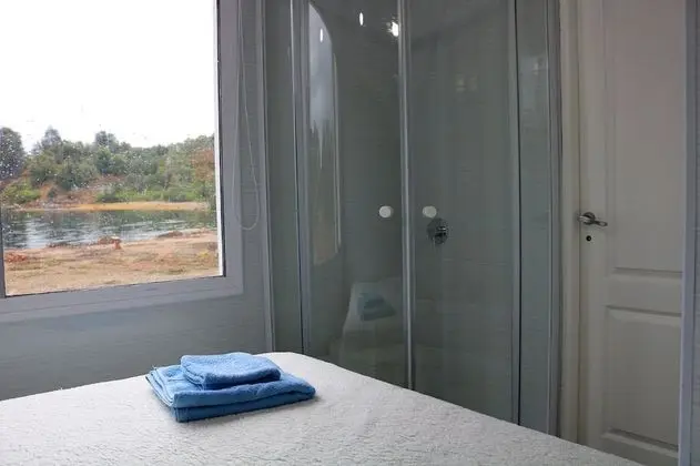 Panoramic Kulübe, Göl Kenarı