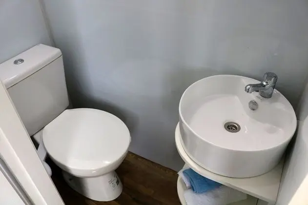 Panoramic Kulübe, Göl Kenarı