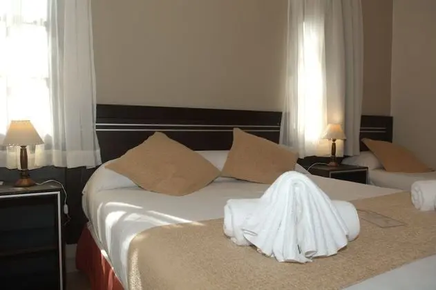 Standard Üç Kişilik Oda
