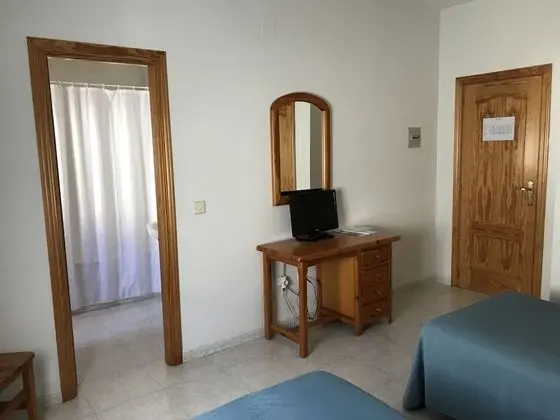 Standard Tek Büyük veya İki Ayrı Yataklı Oda