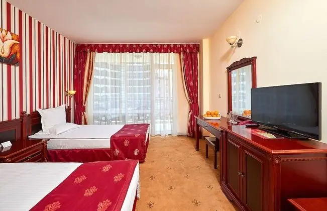 Tek Büyük Yataklı Oda, Balkon