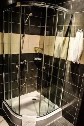 Tek Büyük Yataklı Oda, Balkon