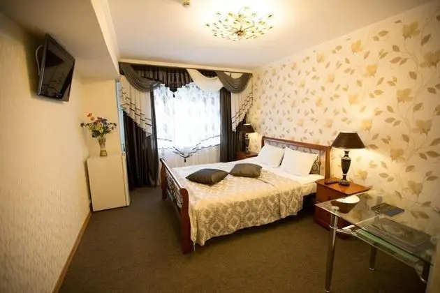Business Tek Kişilik Oda (Queen Bed)