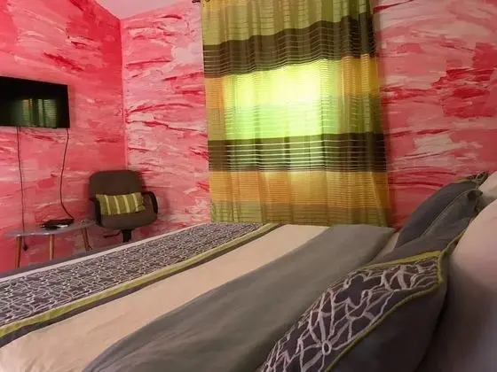 Economy Tek Büyük Yataklı Oda