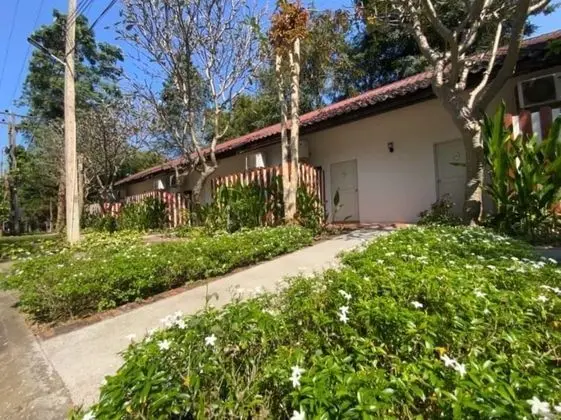 Deluxe Garden Wing