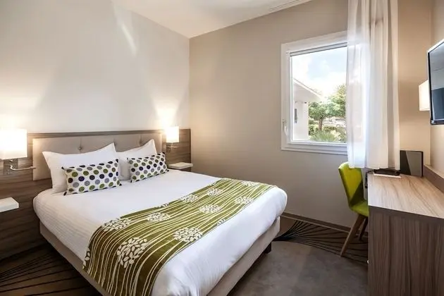 Tek Büyük Yataklı Oda (with Spa access)