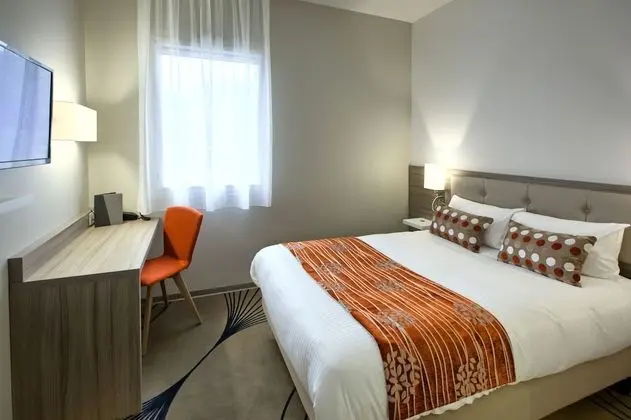 Tek Büyük Yataklı Oda (with Spa access)