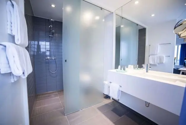 Business Oda, 1 Çift Kişilik Yatak