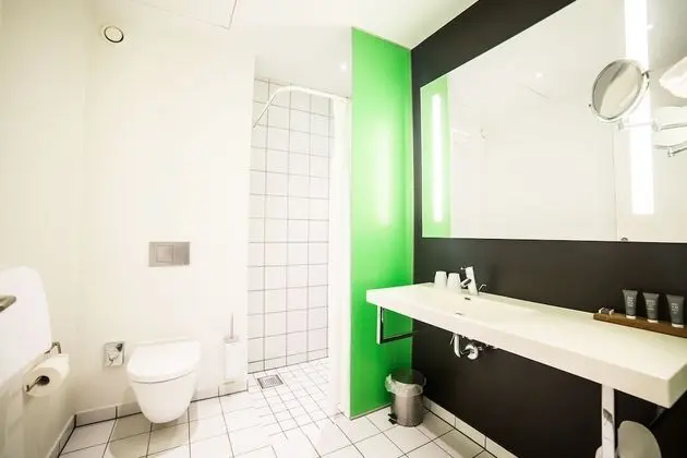 Standard Tek Büyük veya İki Ayrı Yataklı Oda (SPA-access not included)