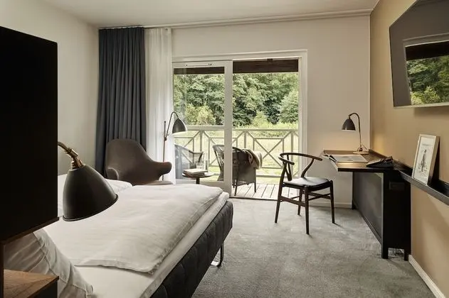Tek Büyük Yataklı Oda, Balkon
