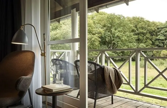 Tek Büyük Yataklı Oda, Balkon