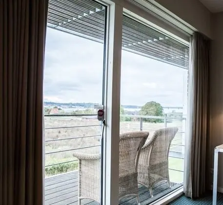 Standard Oda, Kısmi Deniz Manzaralı