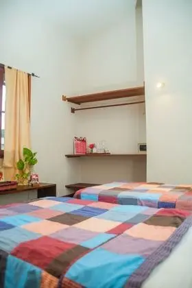 Classic Tek Büyük veya İki Ayrı Yataklı Oda, Havuz Manzaralı