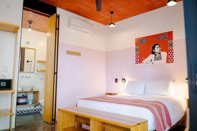 Oda, 1 Büyük (Queen) Boy Yatak