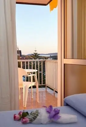 Tek Büyük veya İki Ayrı Yataklı Oda, Balkon