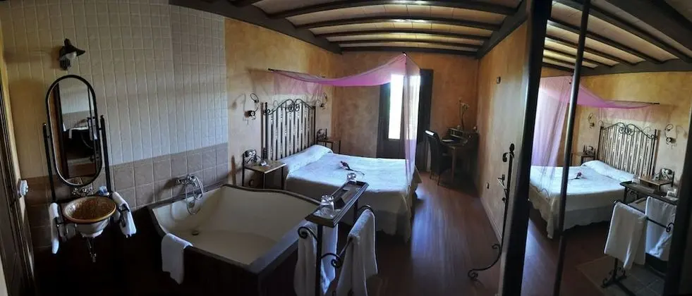 Tek Büyük Yataklı Oda, Küvet ( SPA )