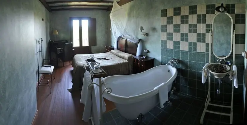 Tek Büyük Yataklı Oda, Küvet ( SPA )