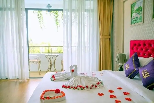 Deluxe Tek Büyük Yataklı Oda