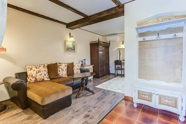 Executive Oda, Balkon