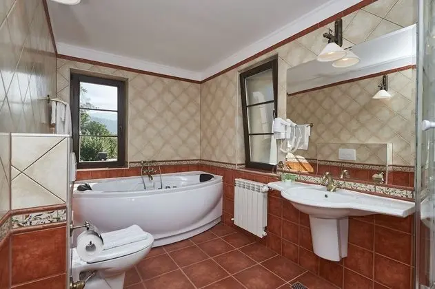 Executive Oda, Balkon