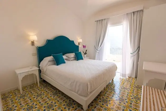 Premium Tek Büyük veya İki Ayrı Yataklı Oda, 1 Yatak Odası, Sigara İçilmez, Deniz Manzaralı